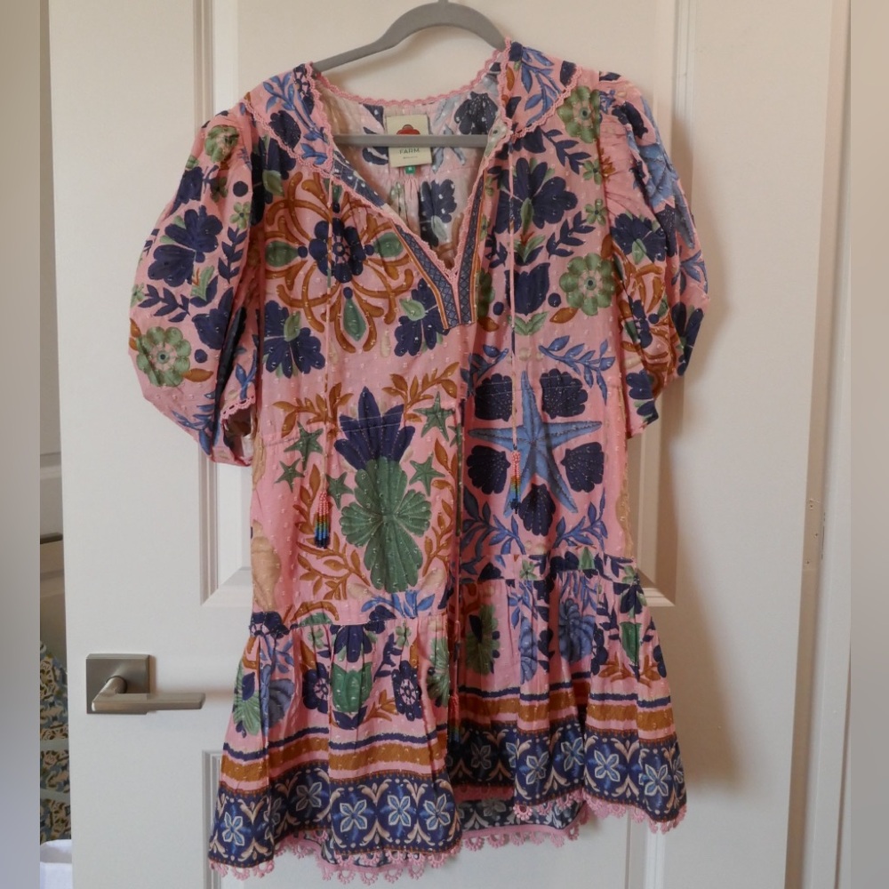 Farm Rio | Pink Seashell Tapestry Mini | Size M